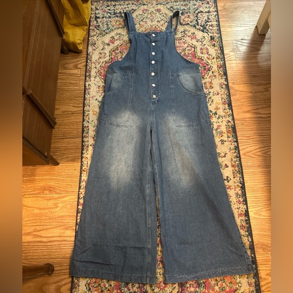 NWOT Denim Jumper Wide Legs And Button Front Sz XL - Picture 7 of 11